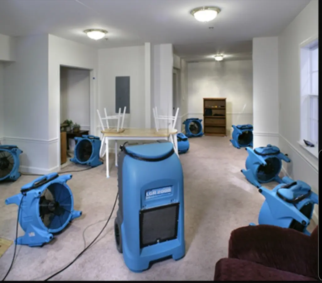 Air movers and dehumidifier setup for Water Extraction & Removal in Billings